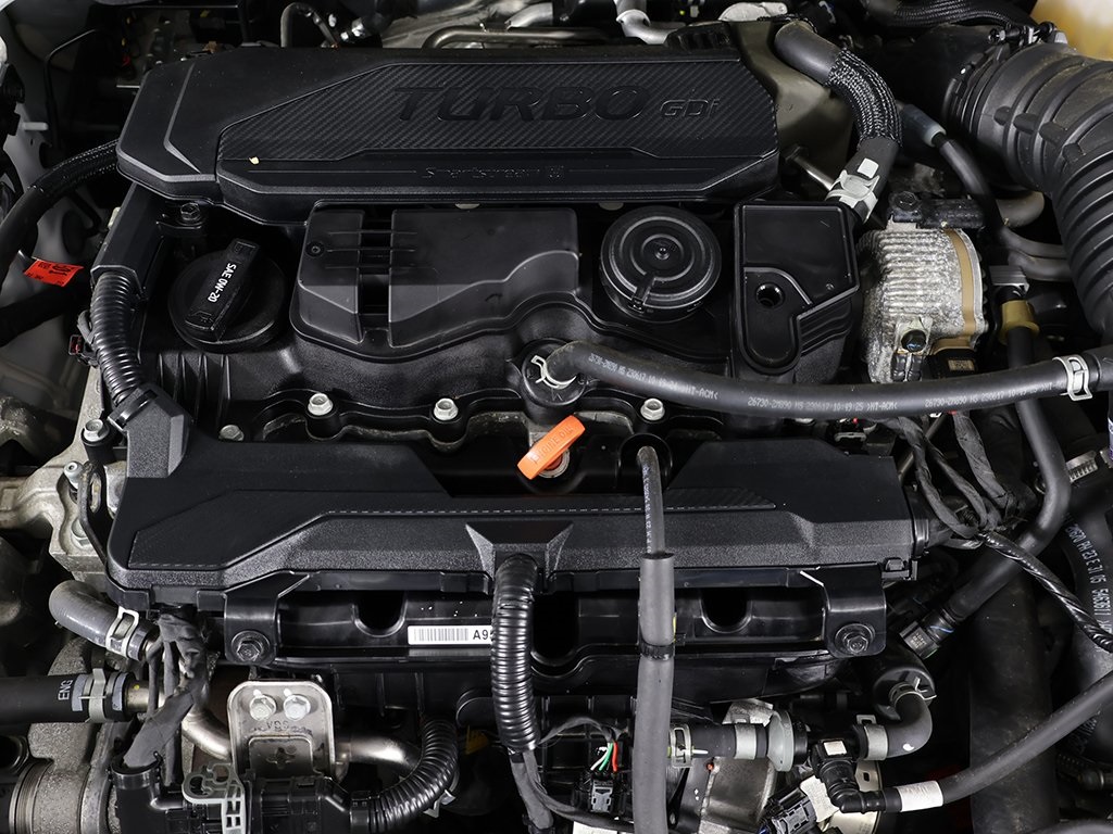 2024 Hyundai Kona Limited photo 17