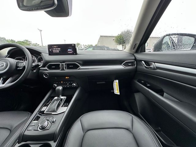 2025 Mazda CX-5 2.5 S Preferred photo 28