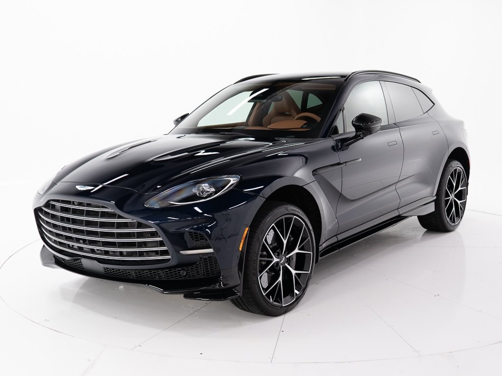 New 2026 Aston Martin DBX707's photo
