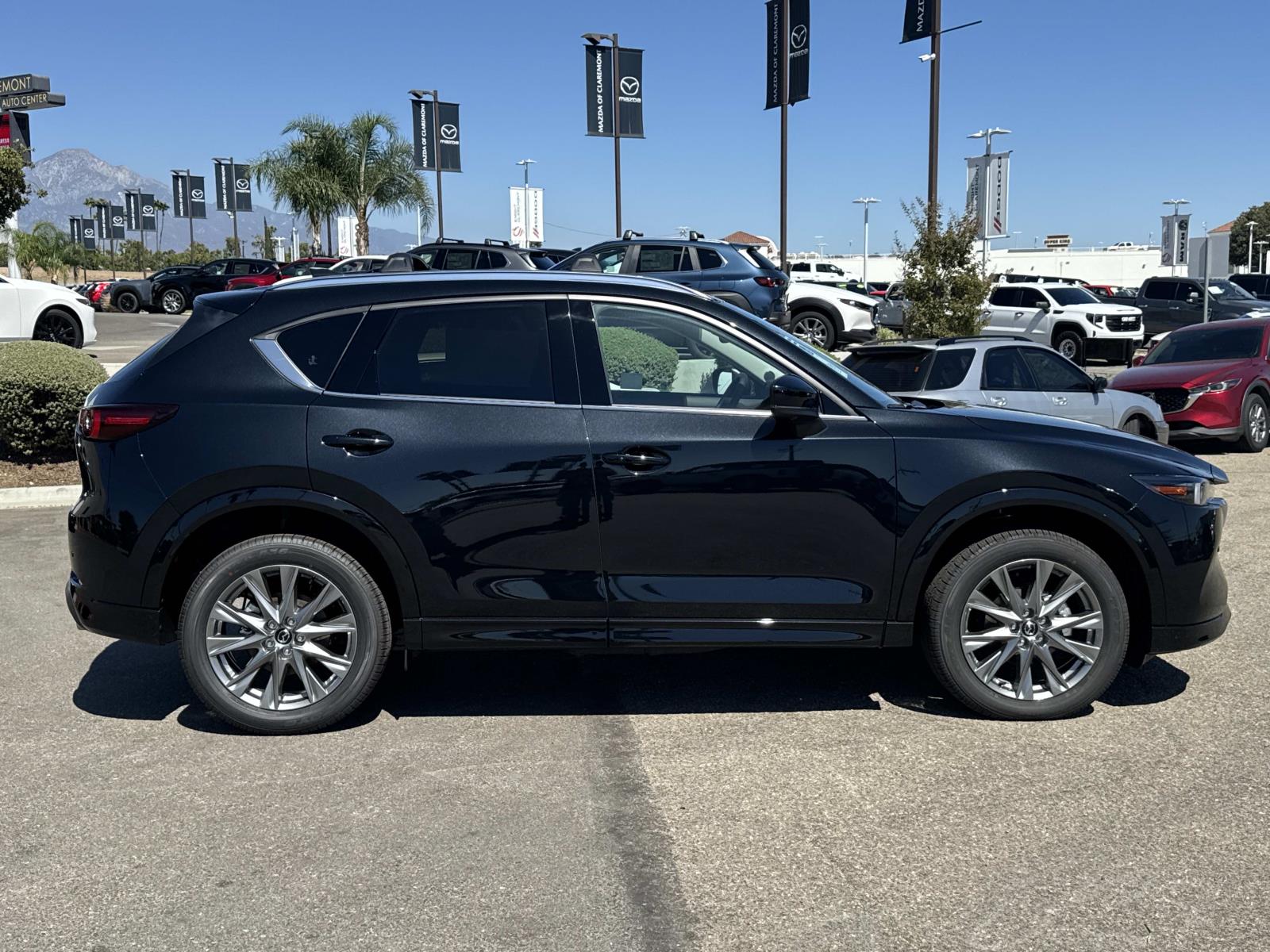 2025 Mazda CX-5 2.5 Premium Plus photo 4