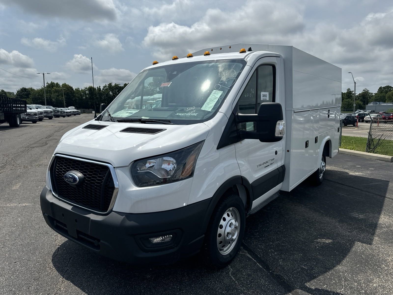 2024 Ford Transit Cutaway photo 3