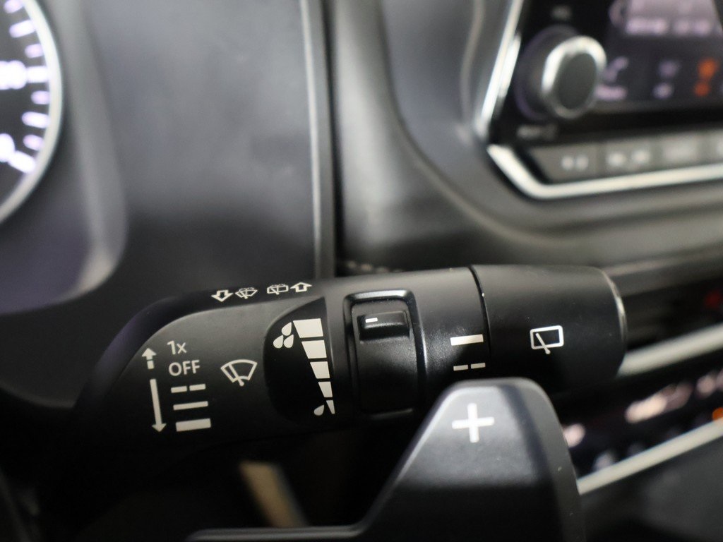 2022 Nissan Rogue SV photo 32