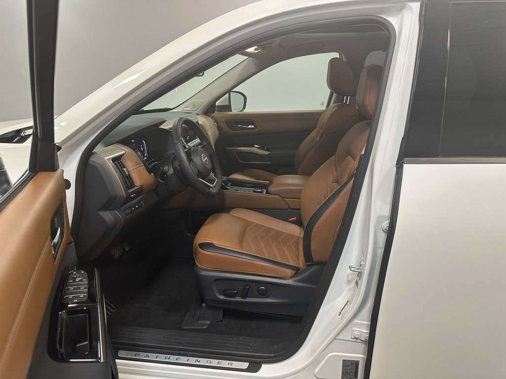 2024 Nissan Pathfinder Platinum photo 55