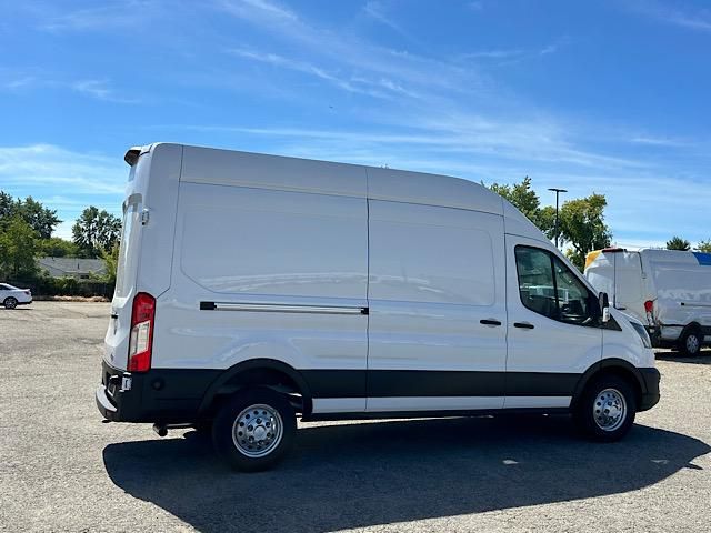 2024 Ford Transit photo 13