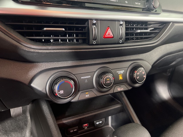 2023 Kia Forte LXS photo 18