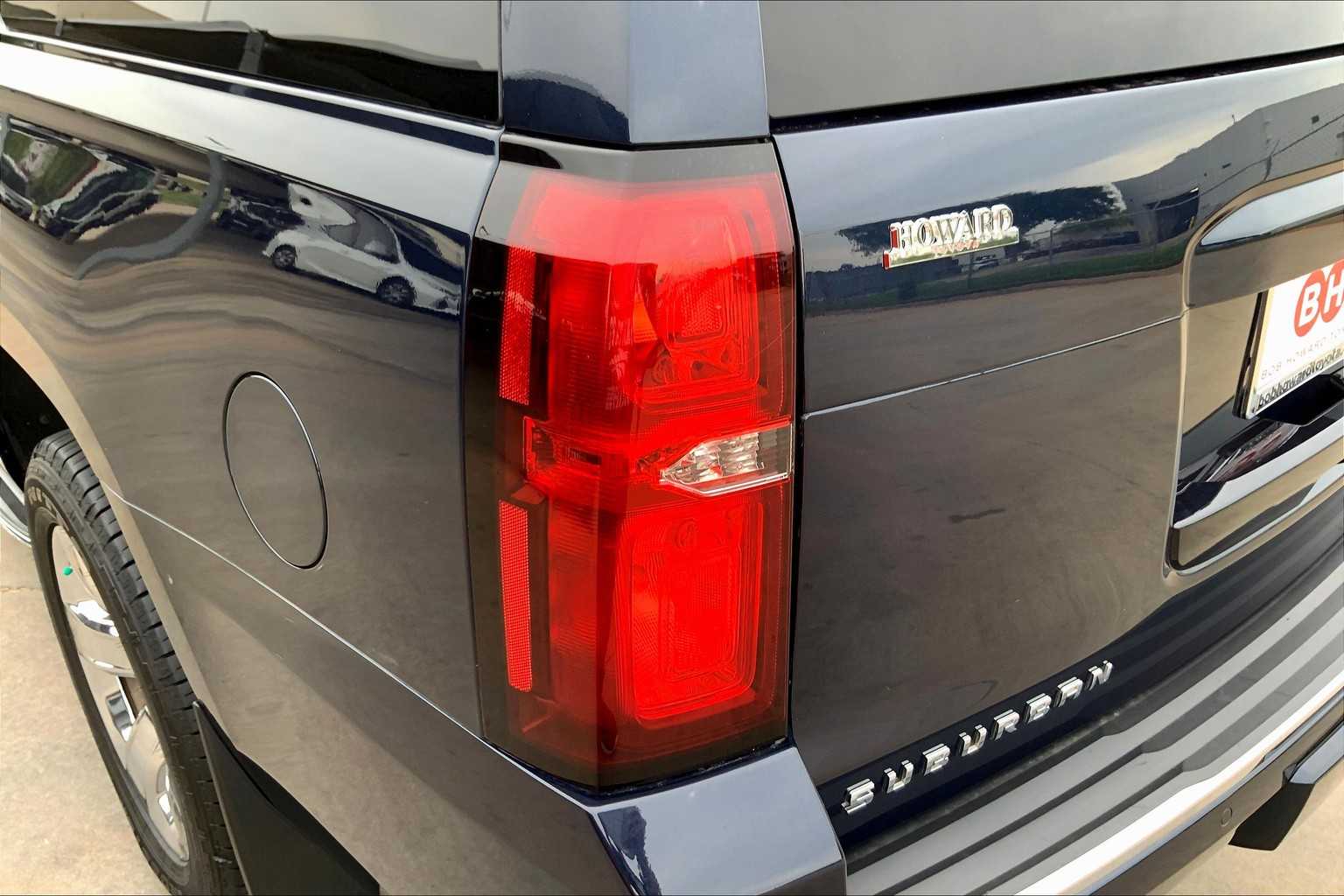 2020 Chevrolet Suburban Premier photo 24