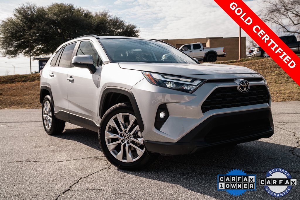 2025 Toyota RAV4 XLE Premium