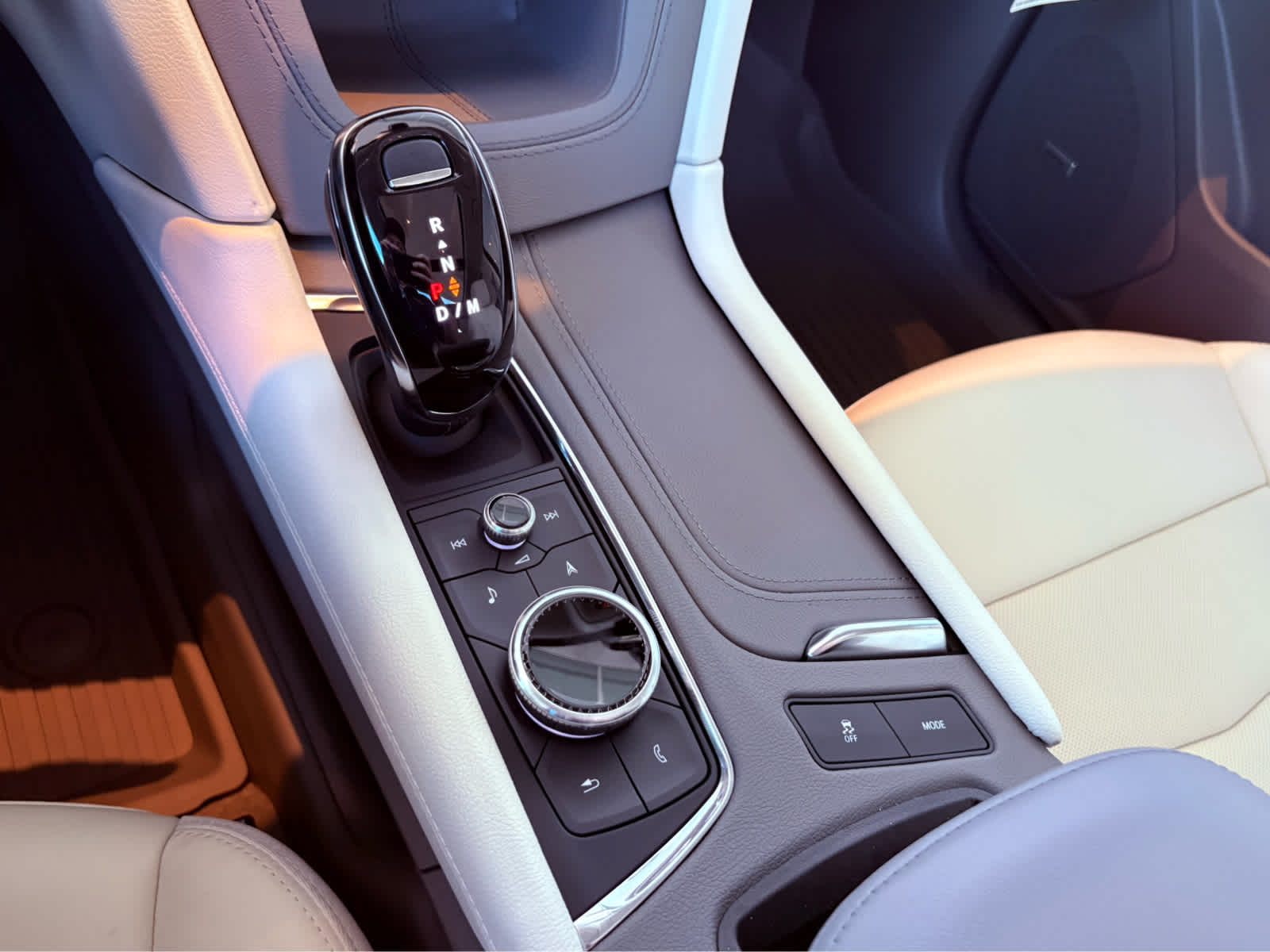 2025 Cadillac XT5 Premium Luxury photo 13