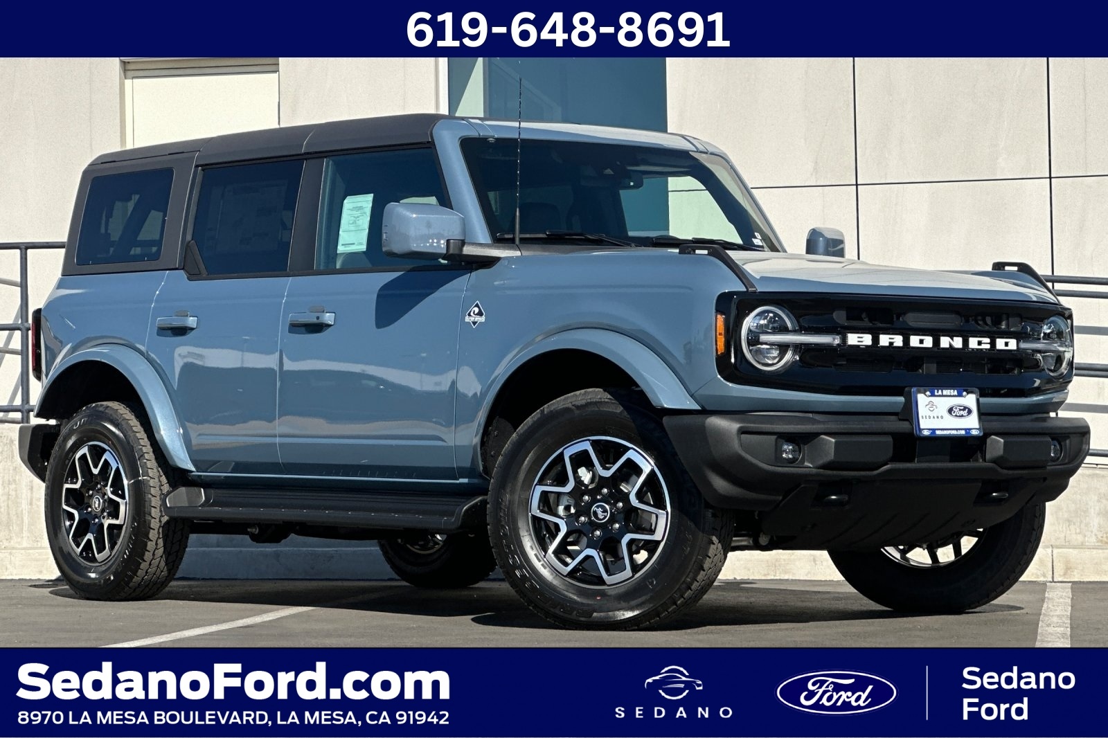 2025 Ford Bronco 4-Door Outer Banks's photo