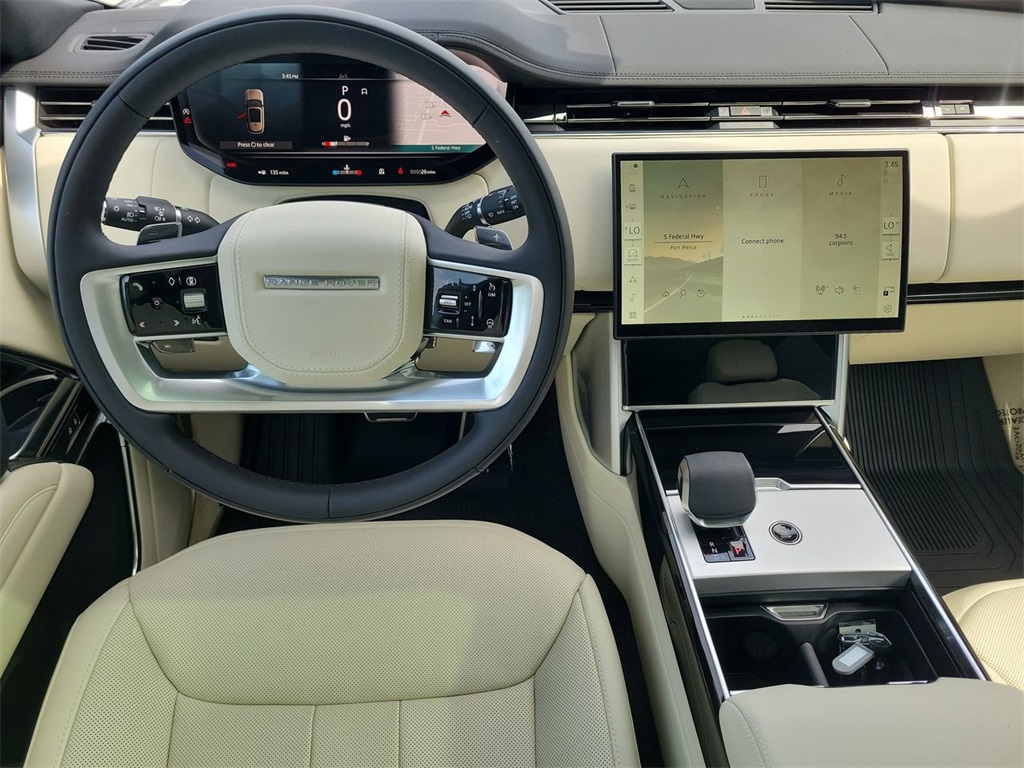 2025 Land Rover Range Rover SE photo 19