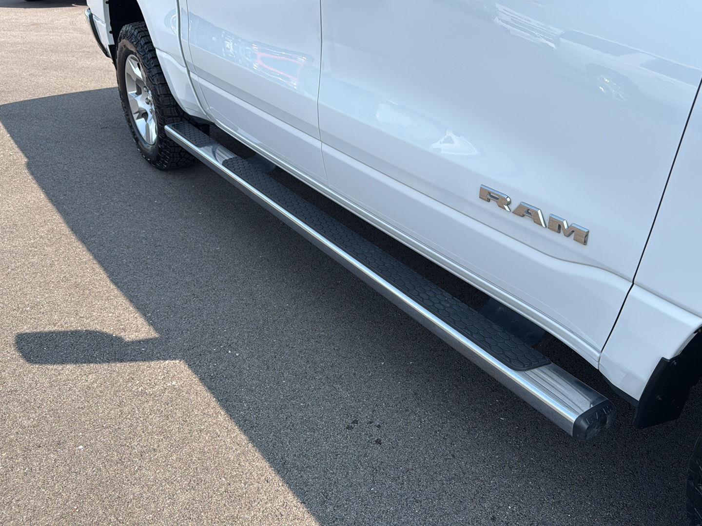 2023 Ram 1500 Big Horn photo 18