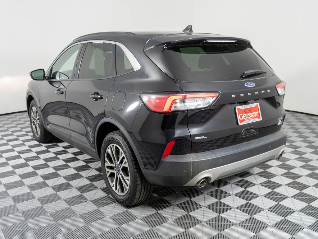 2021 Ford Escape SEL photo 4