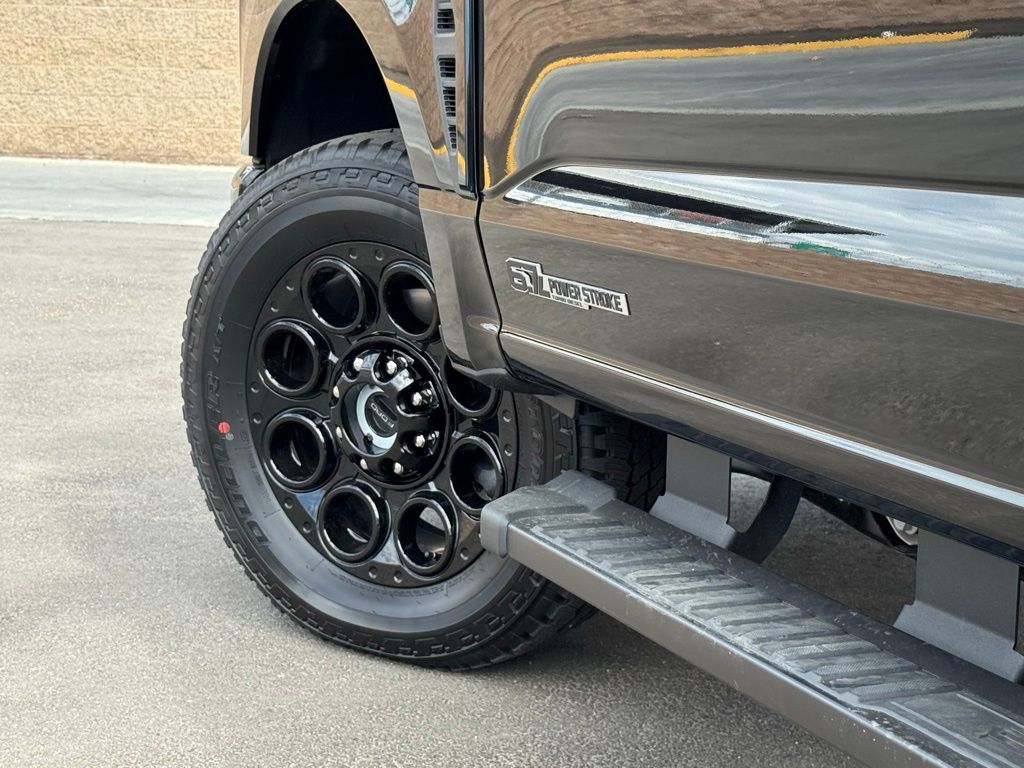 2026 Ford F-250 XLT photo 18