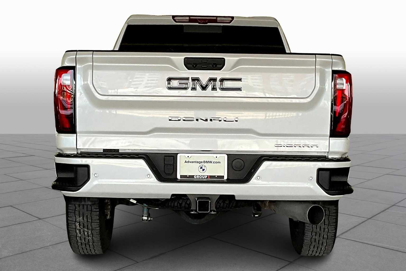 2025 Gmc Sierra HD Denali Ultimate photo 3