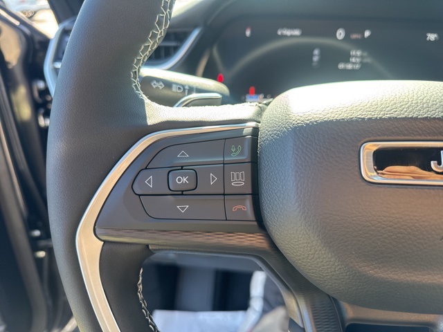 2025 Jeep Grand Cherokee Laredo X Altitude photo 19