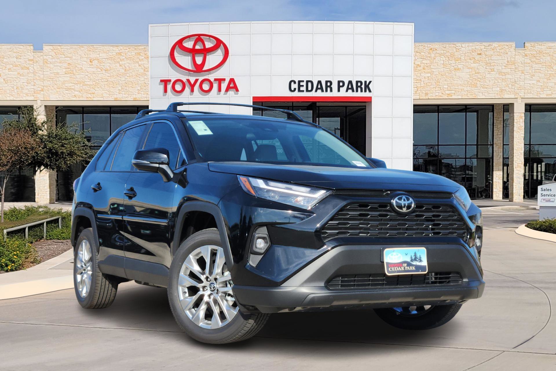 2025 Toyota RAV4 XLE Premium's photo