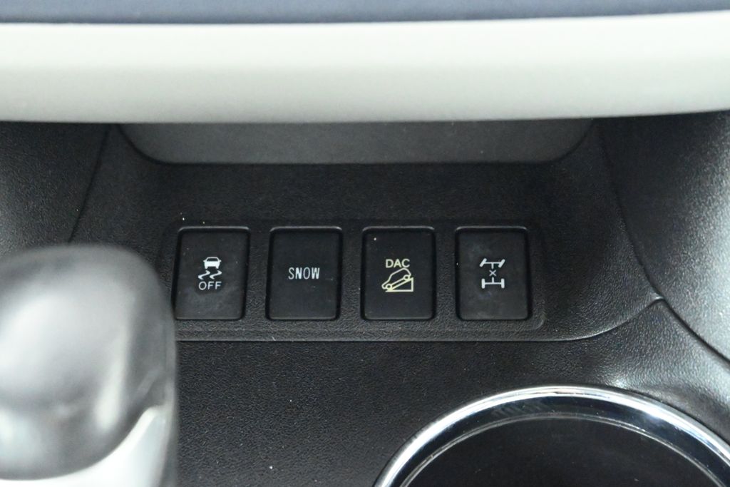 2015 Toyota Highlander Base Hybrid photo 24