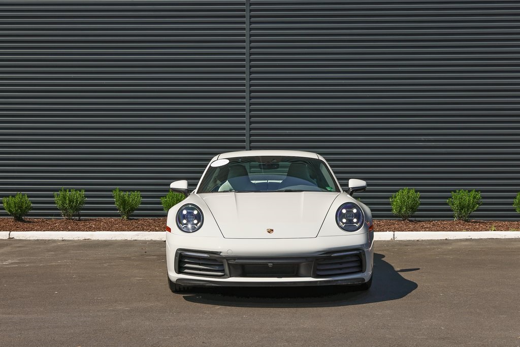 2024 Porsche 911 T 4 photo 10