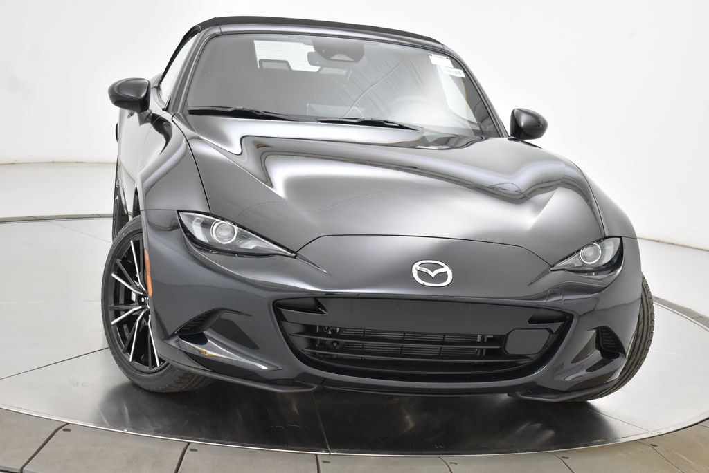 2025 Mazda MX-5 Miata Miata Grand Touring photo 3