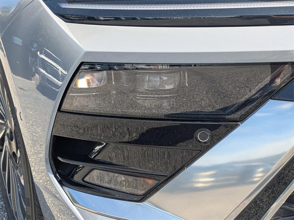 2025 Hyundai Sonata Hybrid Limited photo 9