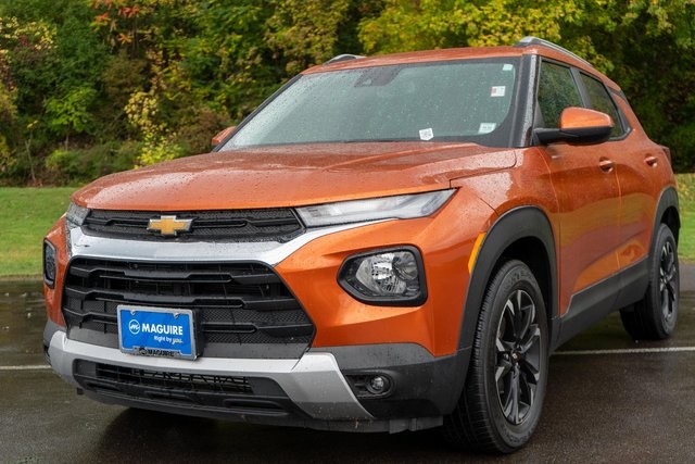 2022 Chevrolet Trailblazer LT photo 2