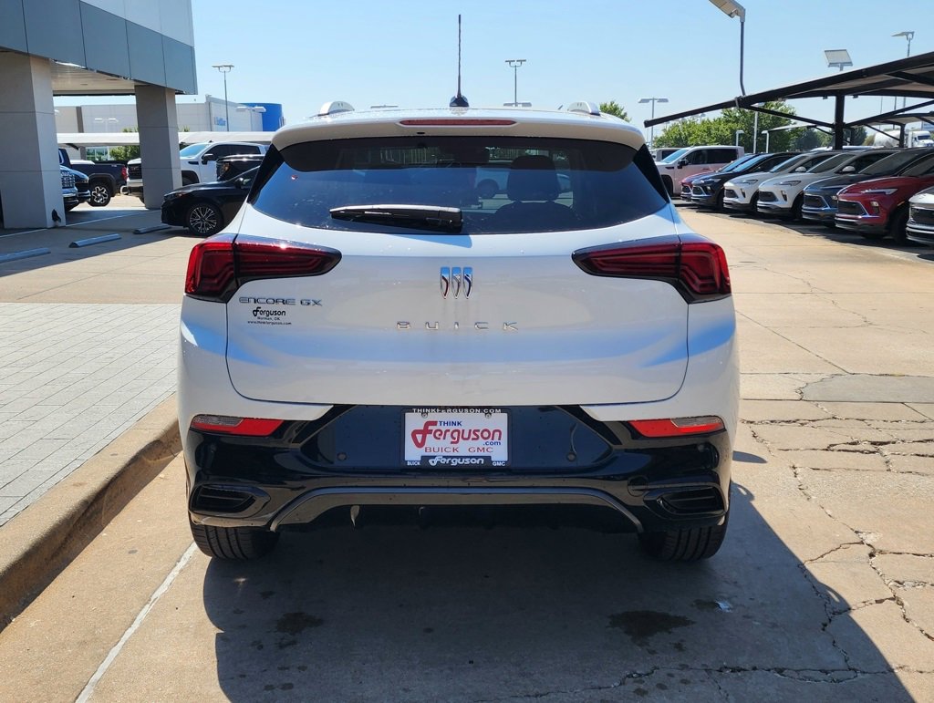 2026 Buick Encore GX Sport Touring photo 4