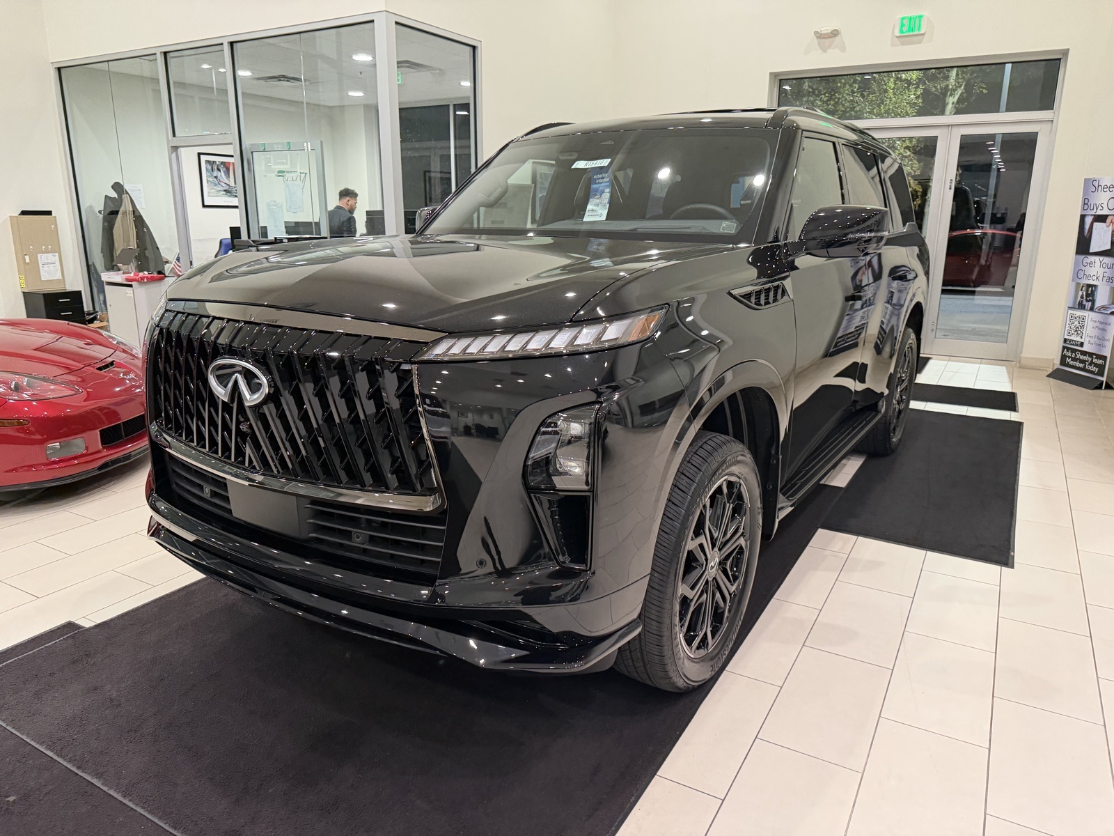 2026 Infiniti QX80 Sensory photo 2