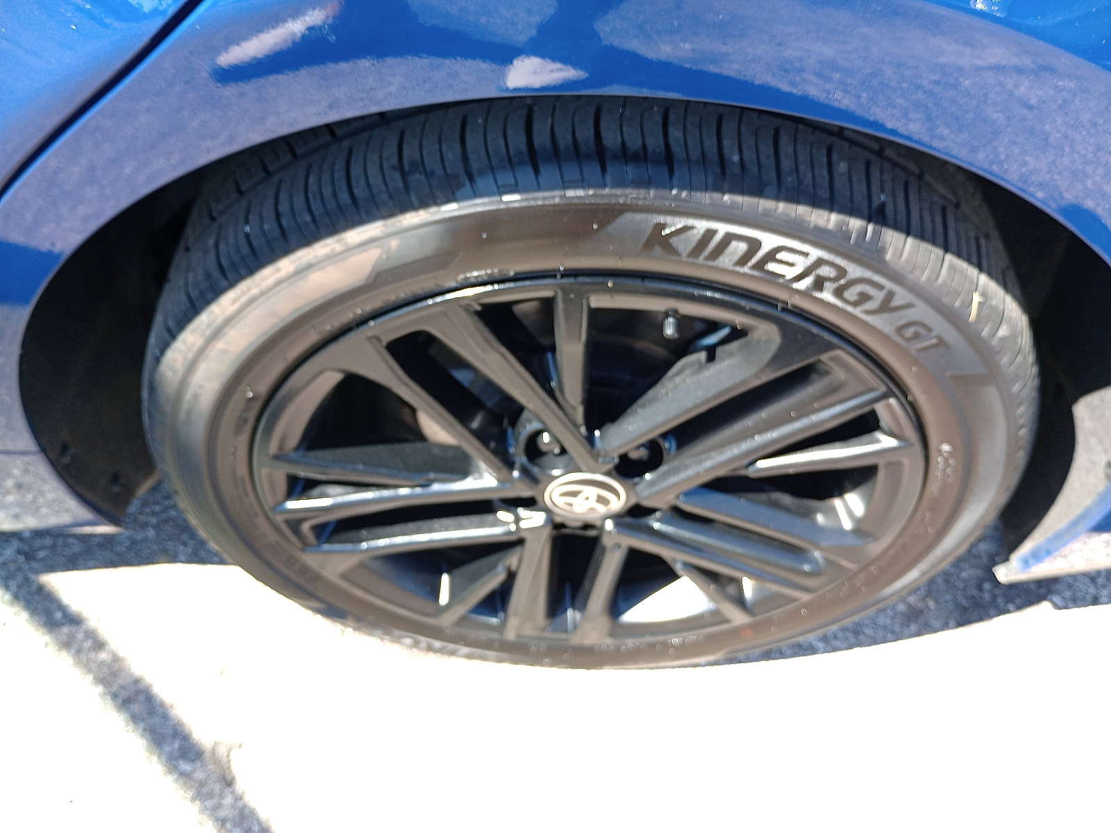 2025 Toyota Camry SE photo 10