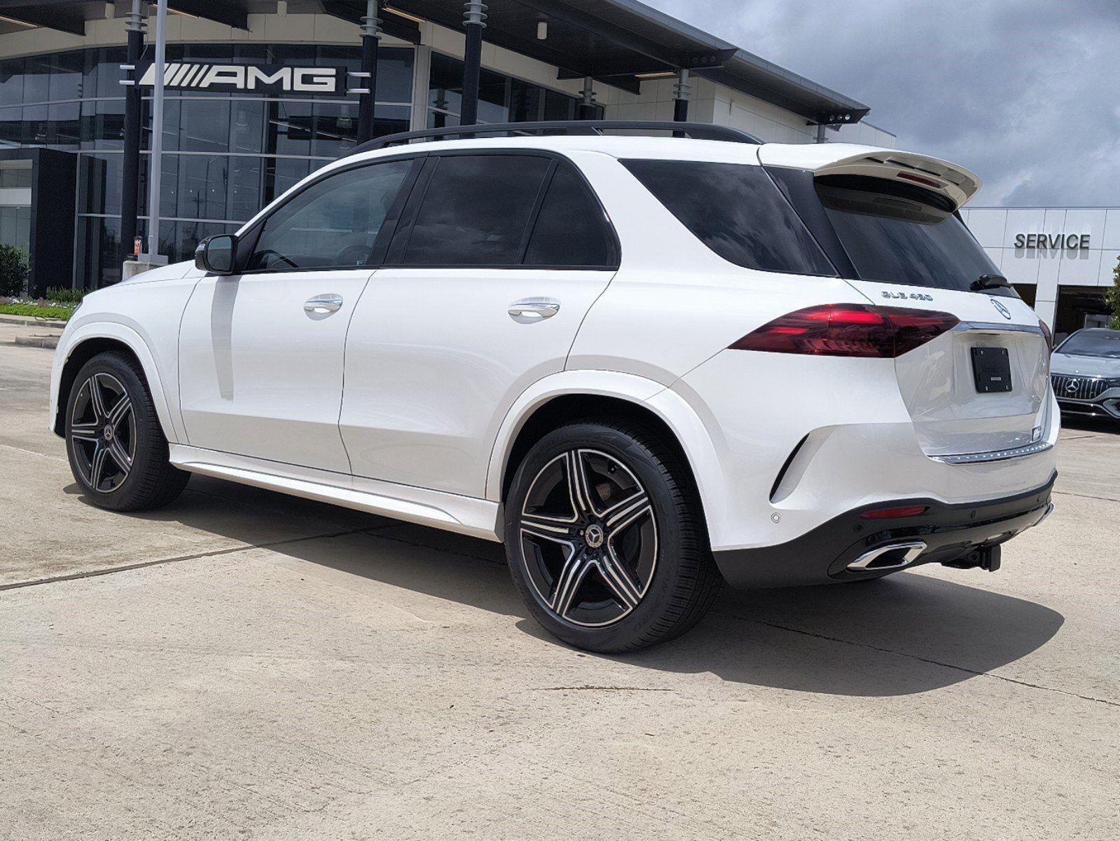 2024 Mercedes Benz GLE 450 4MATIC photo 2