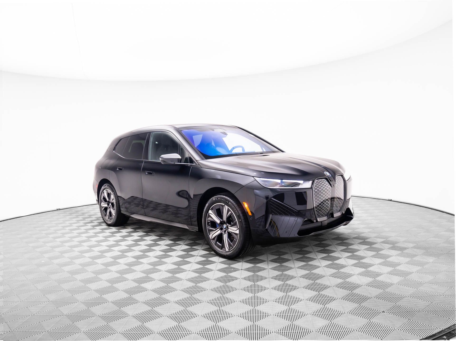 2025 Bmw iX photo 4
