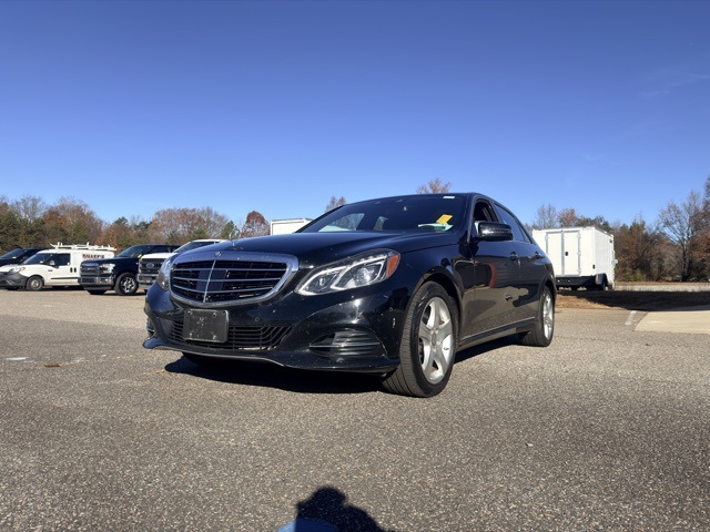 2015 Mercedes Benz E 350 4MATIC photo 4