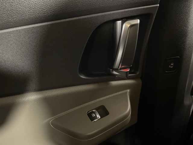 2026 Kia Carnival EX photo 34