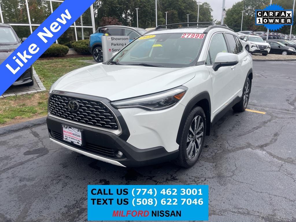 2022 Toyota Corolla Cross XLE's photo