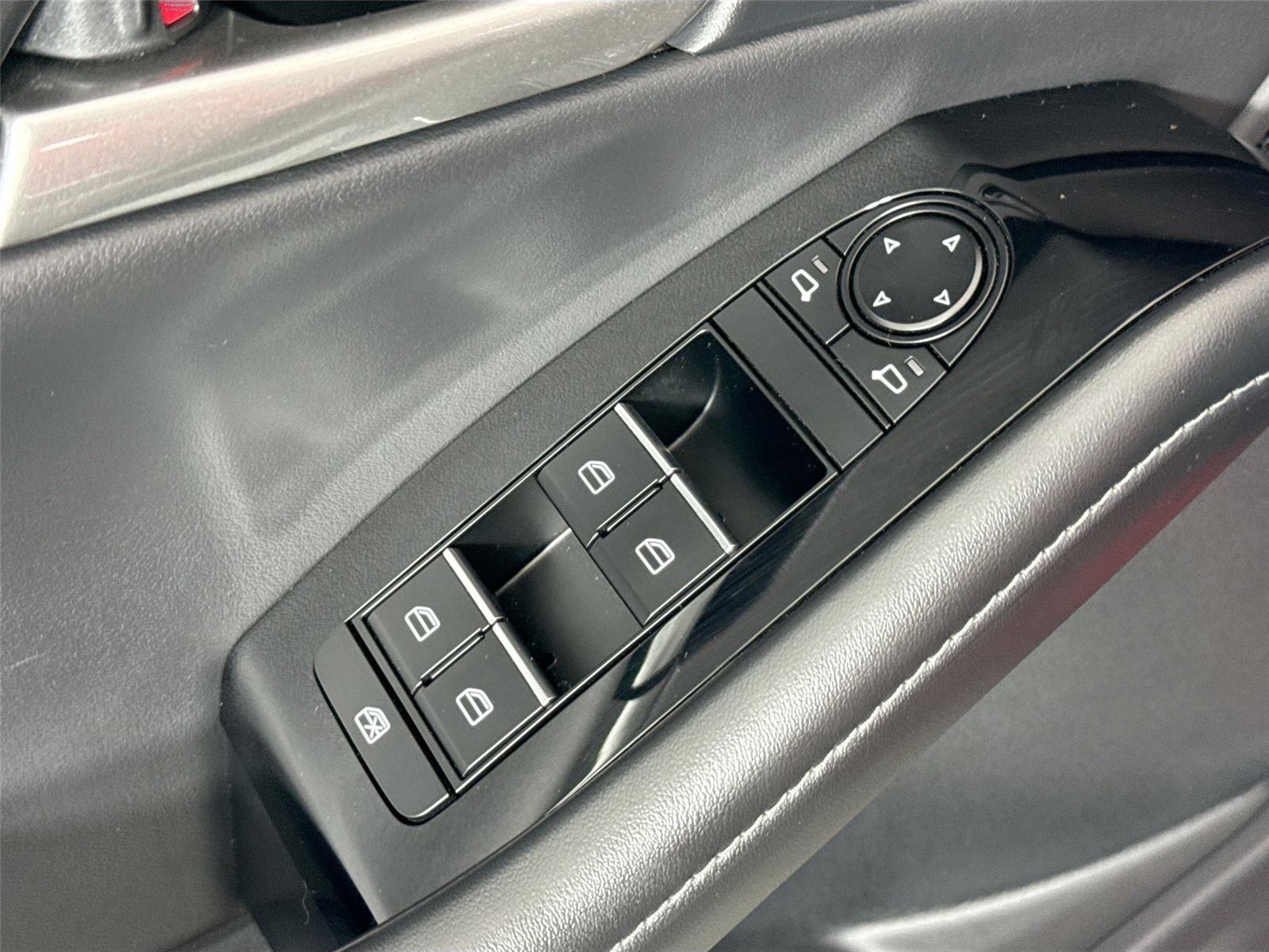 2024 Mazda CX-30 2.5 Select Sport photo 25