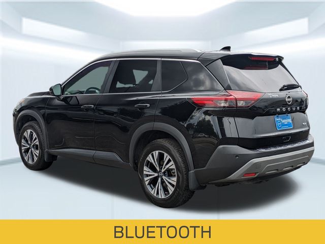 2022 Nissan Rogue SV photo 3
