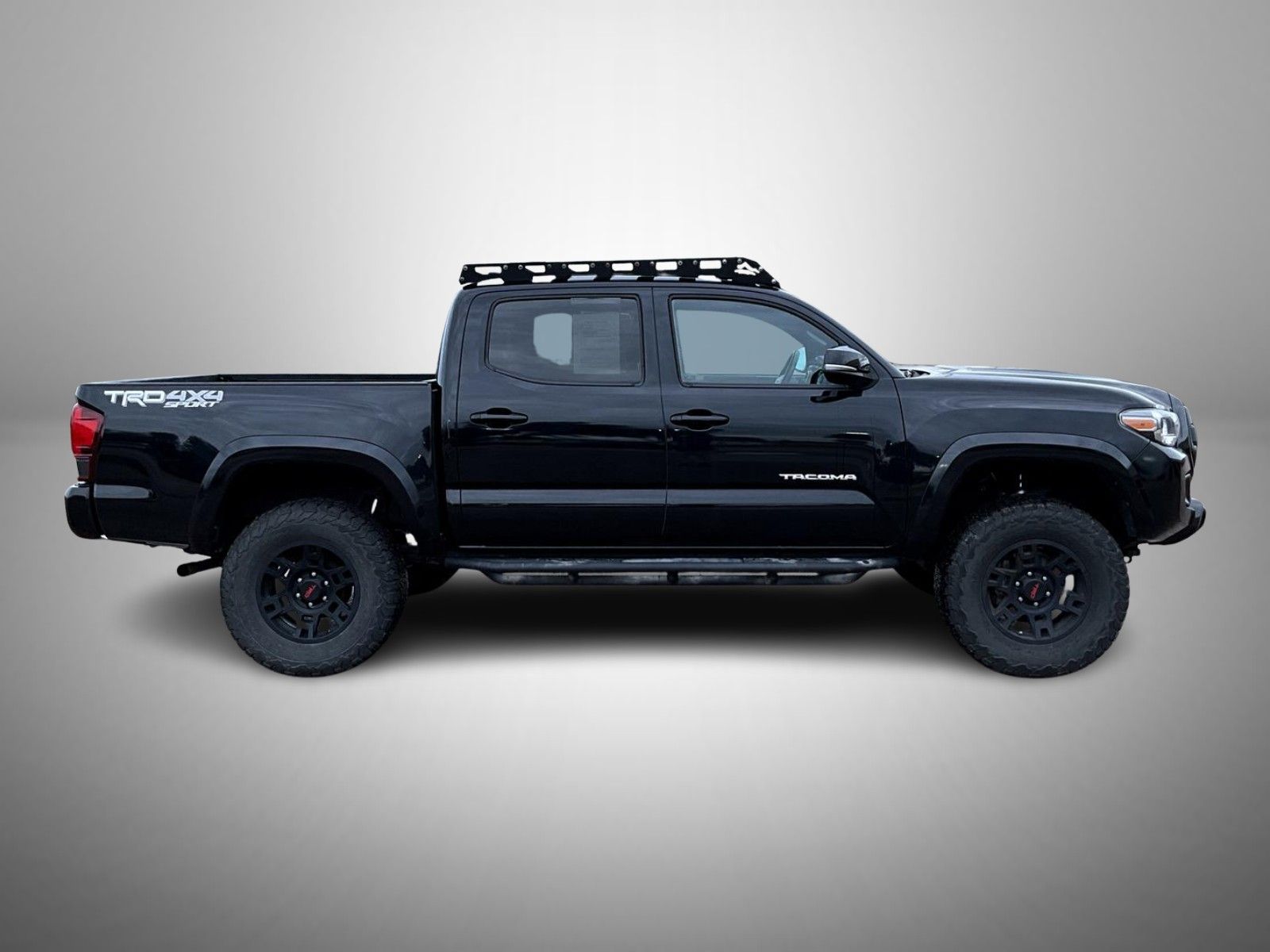 2019 Toyota Tacoma TRD Sport photo 4