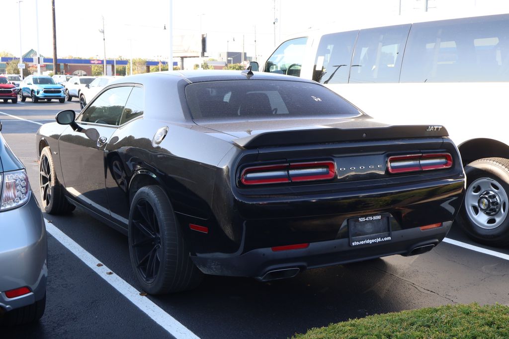 2018 Dodge Challenger R/T photo 9