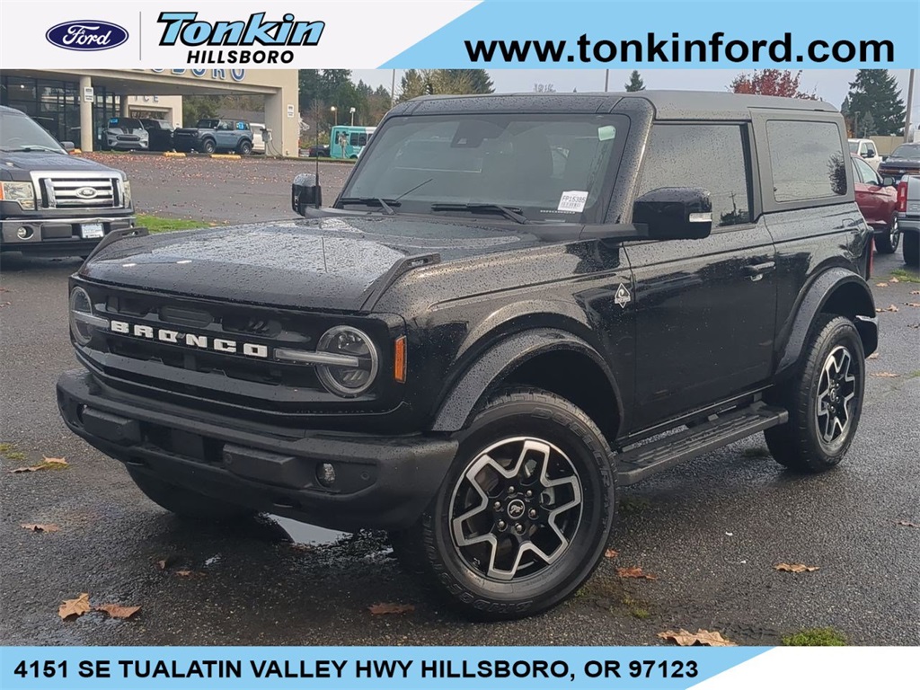 2022 Ford Bronco 2-Door Outer Banks's photo