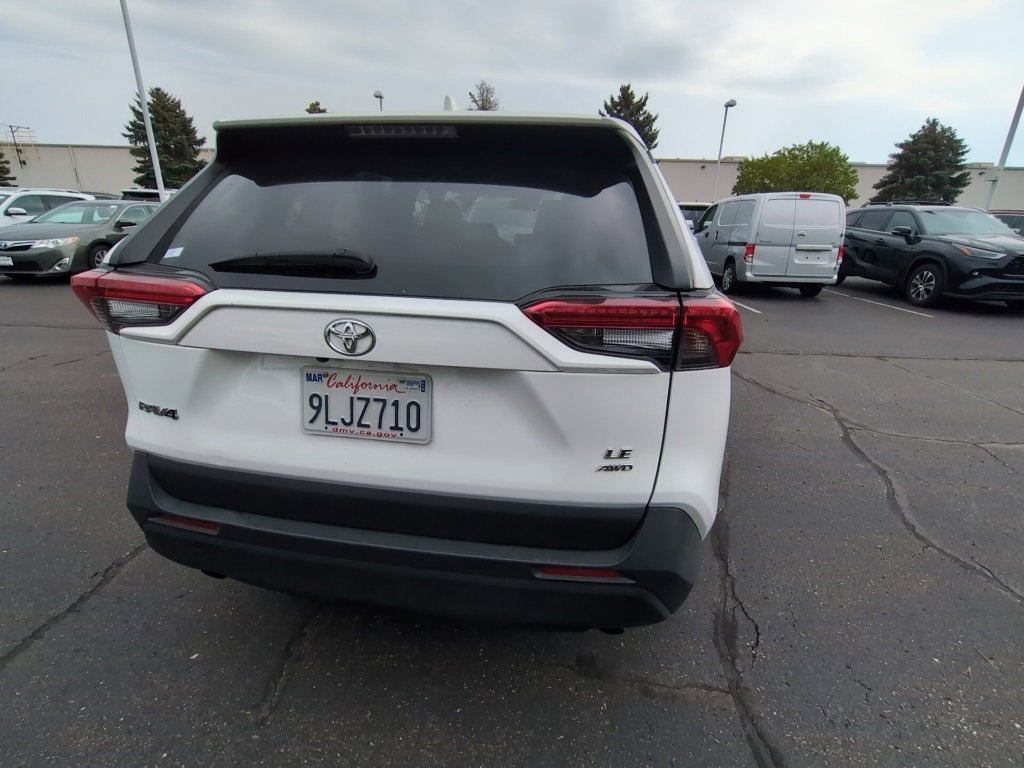 2024 Toyota RAV4 LE photo 7