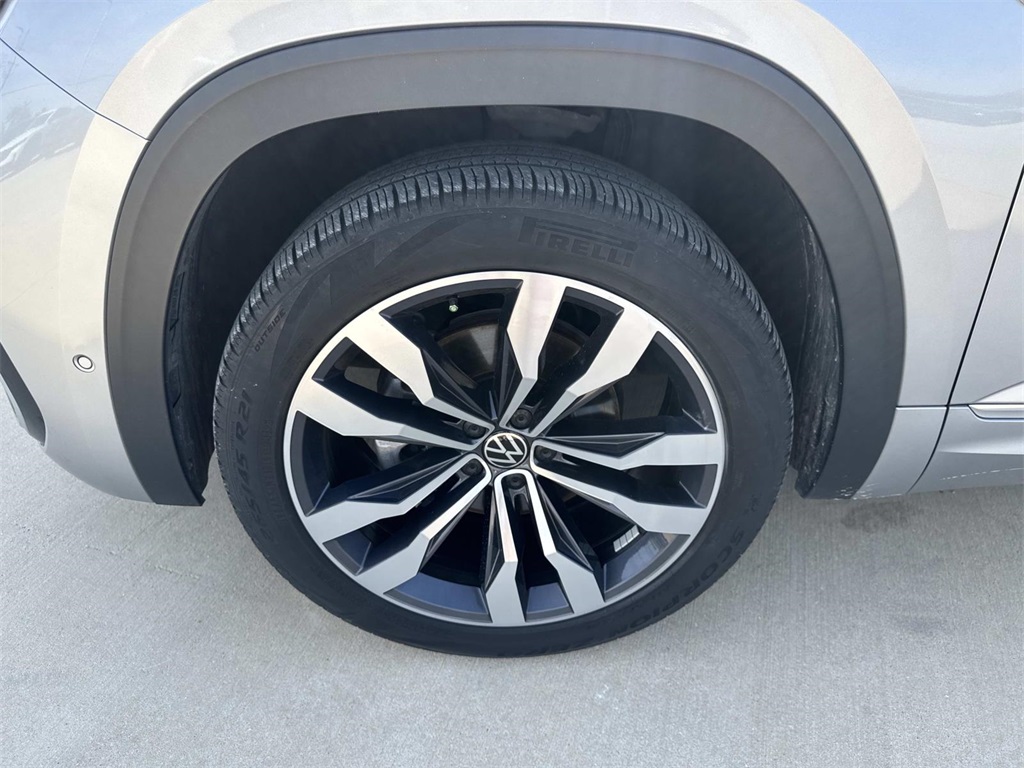 2021 Volkswagen Atlas SEL Premium R-Line photo 3
