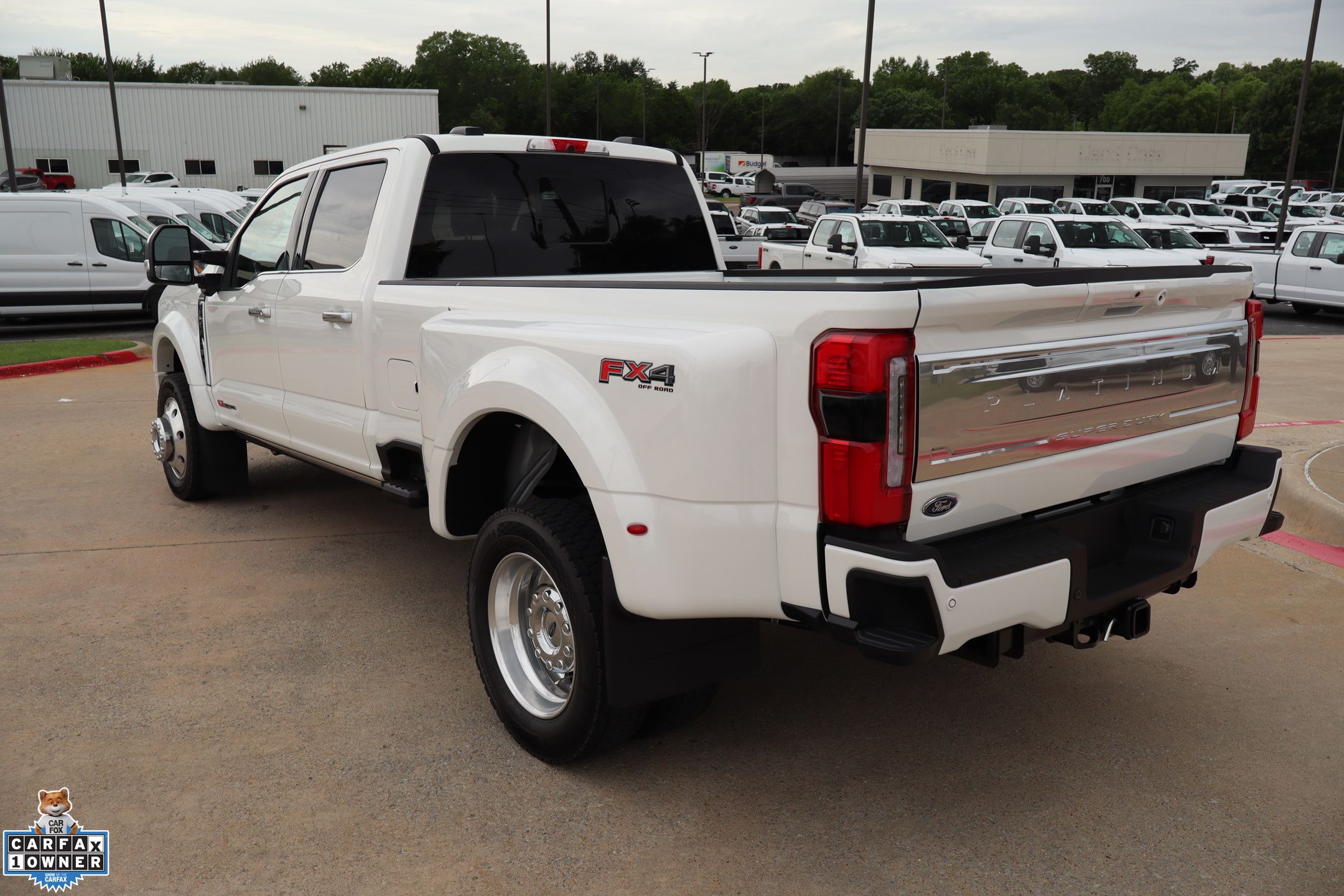 2025 Ford F-450 photo 6
