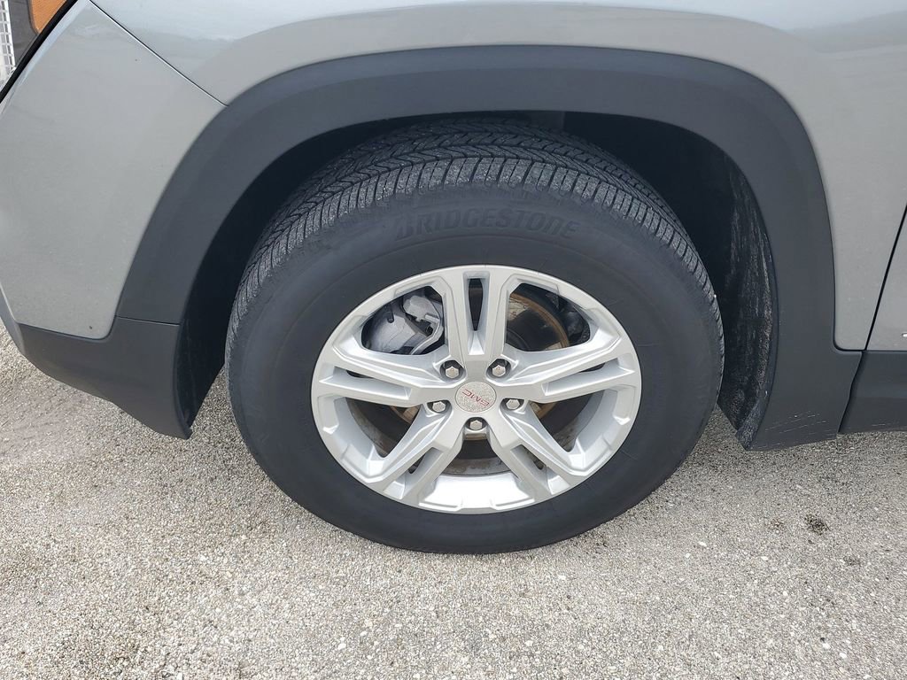 2024 Gmc Terrain SLE photo 18