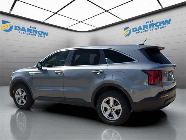 2023 Kia Sorento LX photo 3
