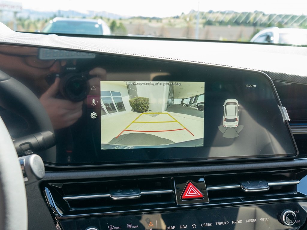 2025 Kia Niro EX photo 21