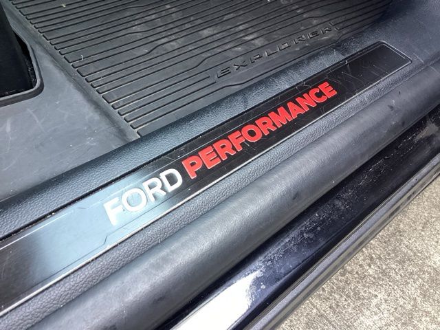 2022 Ford Explorer ST photo 14