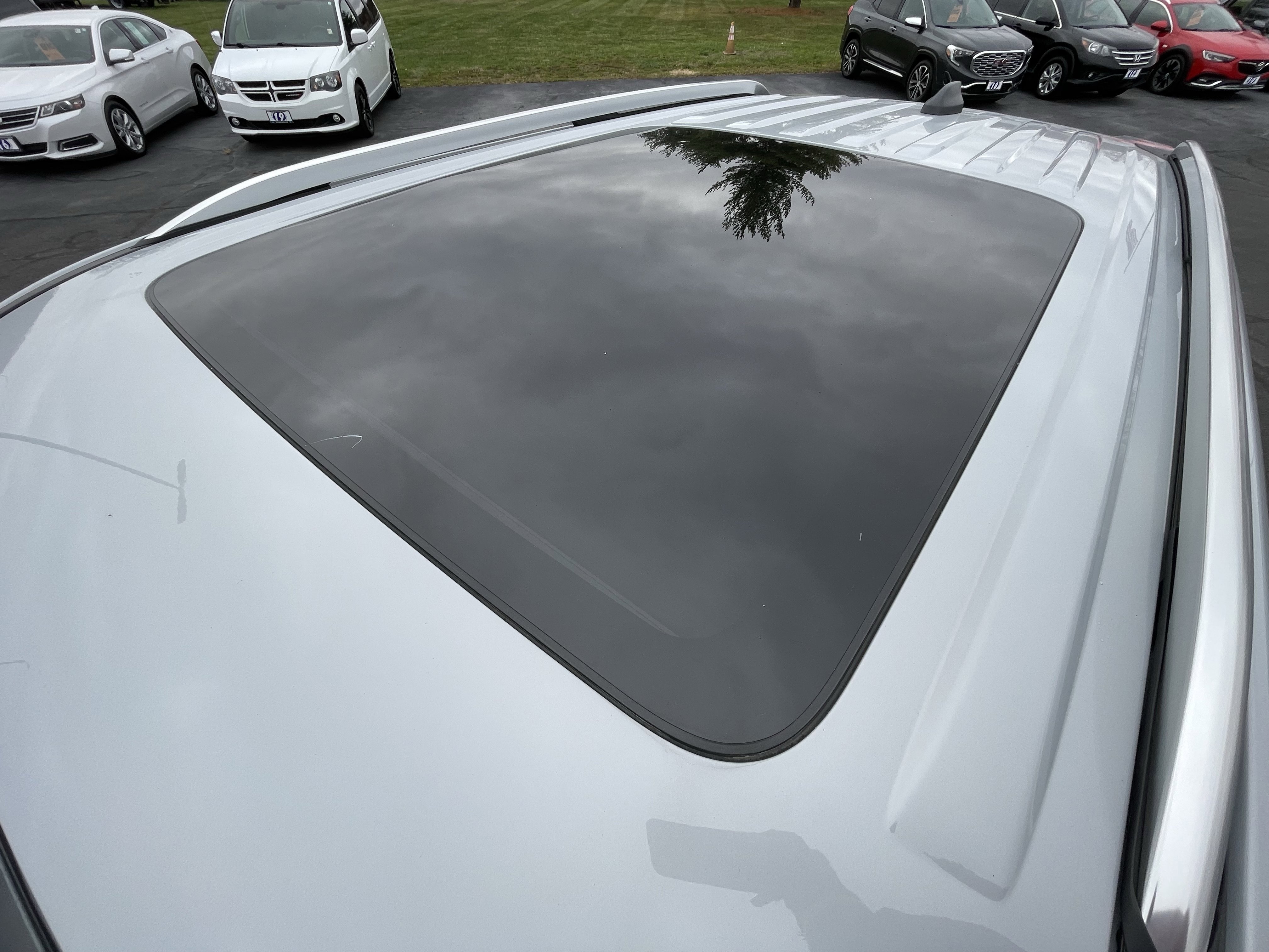 2026 Ford Explorer Platinum photo 2