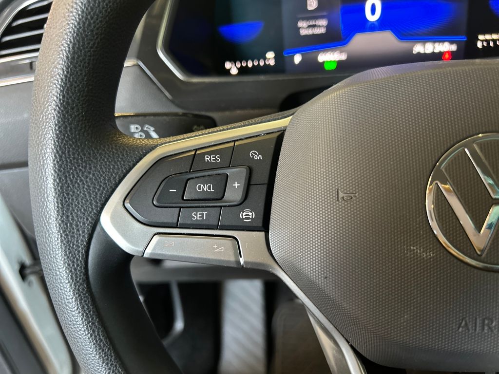 2022 Volkswagen Tiguan S photo 15
