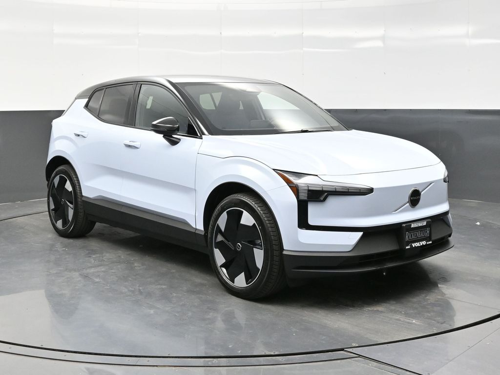 2026 Volvo EX30 Plus's photo