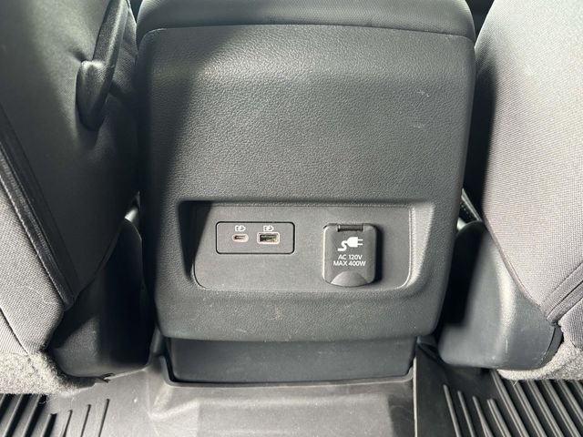 2023 Nissan Frontier SV photo 12