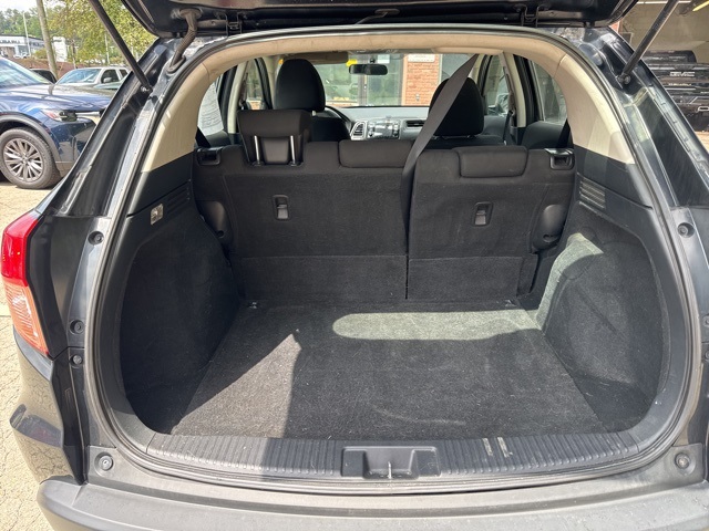 2018 Honda HR-V LX photo 8